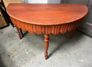 Half moon table Sweden