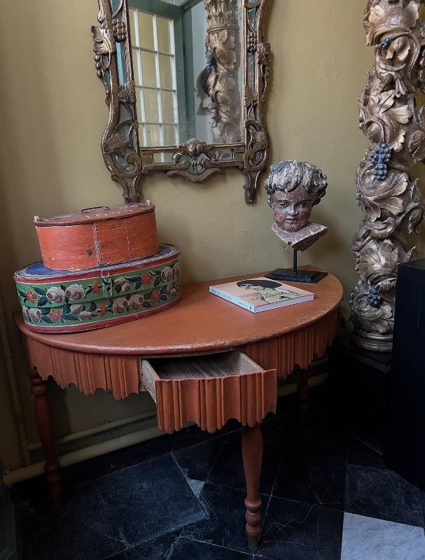 Halfmoon Table Sweden with drawers