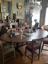 Ovale Table 