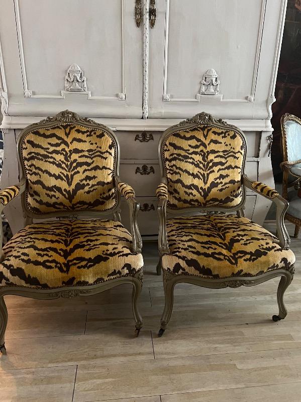 Pair armchairs