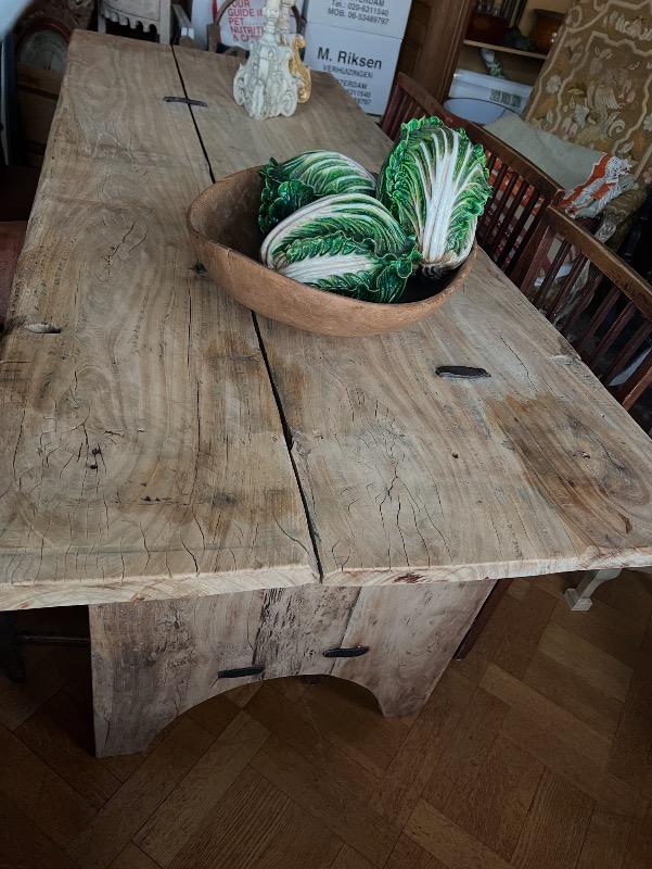 Rustique table