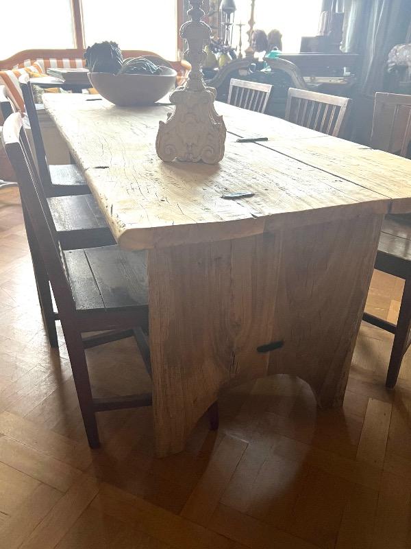 Rustique table