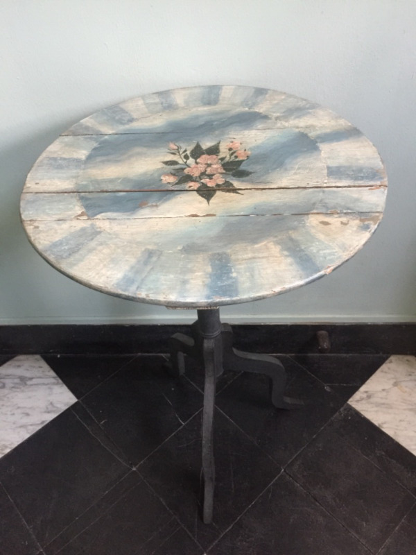 Swedish painted table